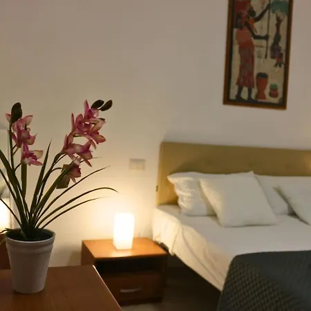 -sanremo-bussana- Suite-b With Ac - 5 Min From The Sea Sanremo