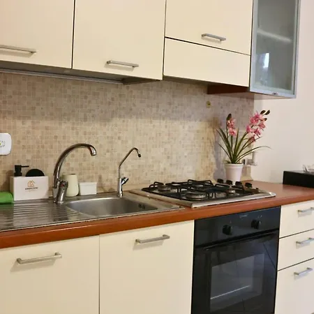 -sanremo-bussana- Suite-b With Ac - 5 Min From The Sea Apartmán